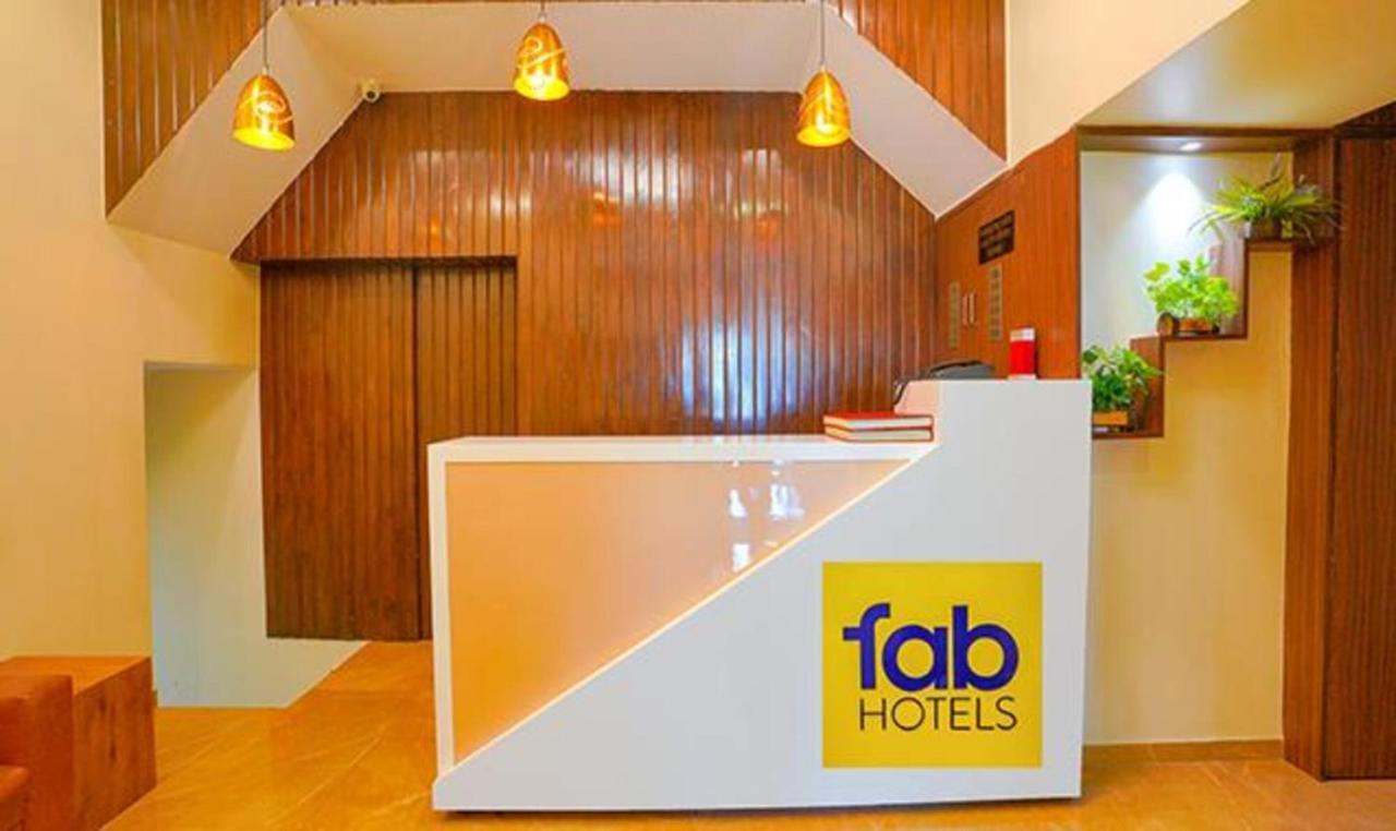 Hotel Fabexpress Colaba Grand à Bombay Extérieur photo
