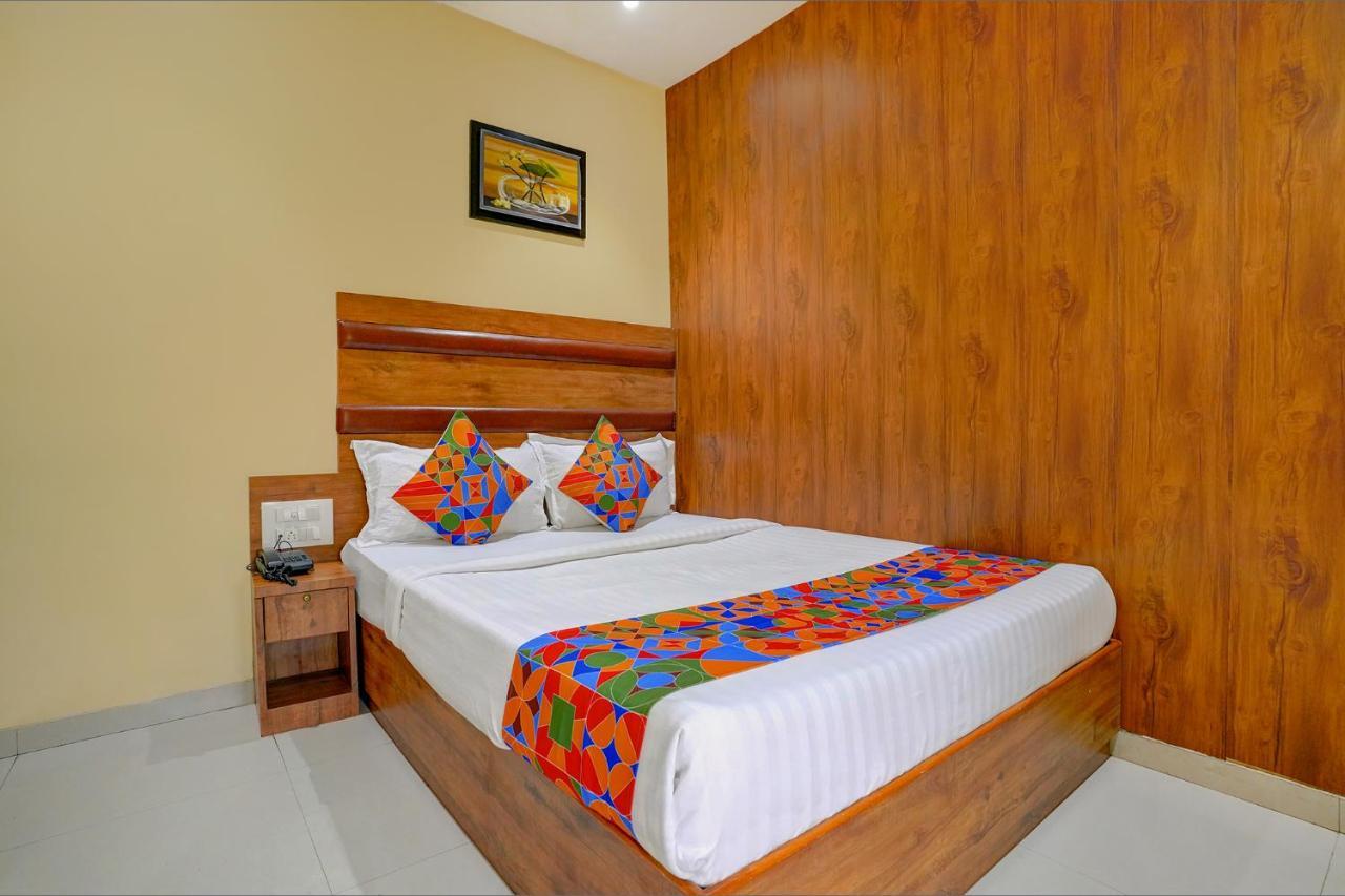 Hotel Fabexpress Colaba Grand à Bombay Extérieur photo