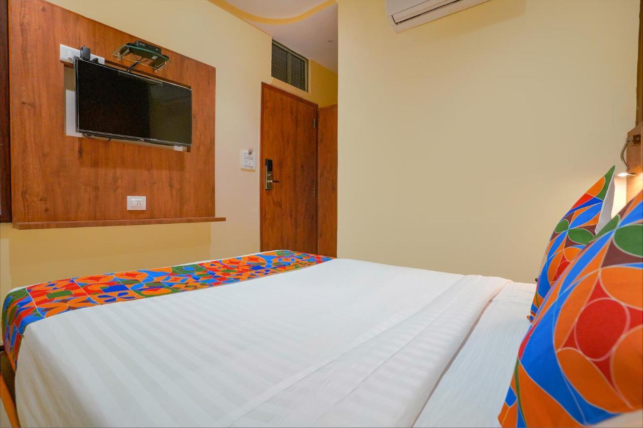 Hotel Fabexpress Colaba Grand à Bombay Extérieur photo