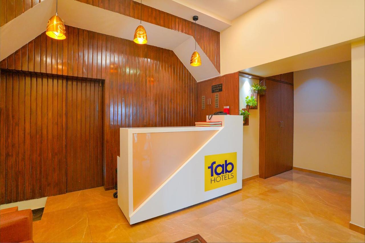 Hotel Fabexpress Colaba Grand à Bombay Extérieur photo