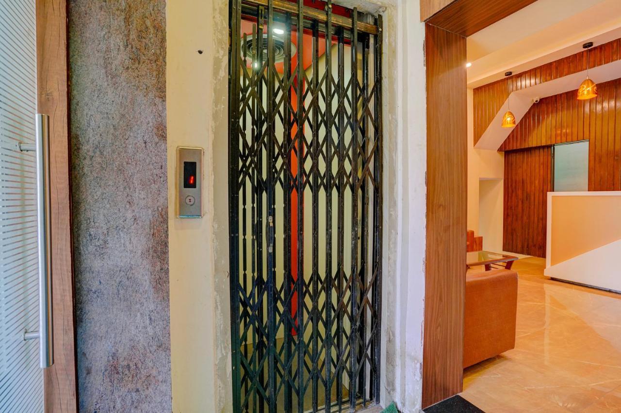 Hotel Fabexpress Colaba Grand à Bombay Extérieur photo