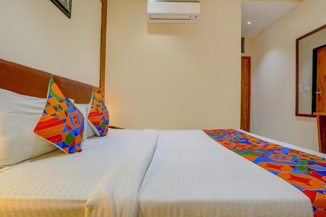 Hotel Fabexpress Colaba Grand à Bombay Extérieur photo
