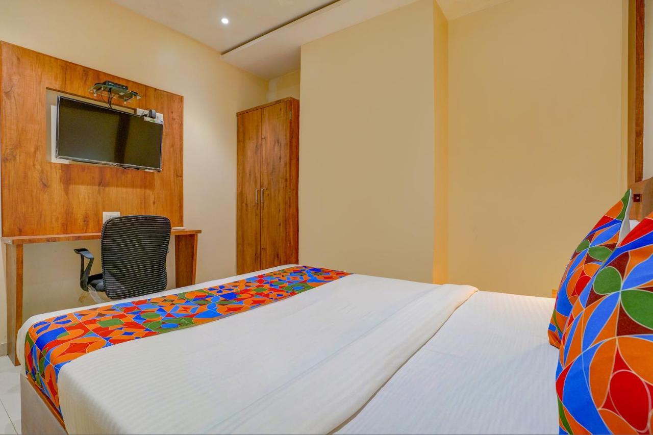 Hotel Fabexpress Colaba Grand à Bombay Extérieur photo