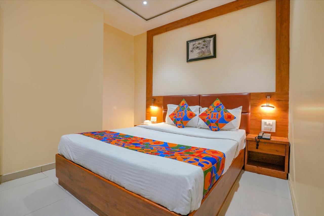 Hotel Fabexpress Colaba Grand à Bombay Extérieur photo